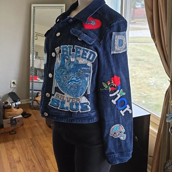 Customized Jacket - Picture 2 of 4
